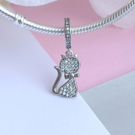 Charm Gatito Brillante