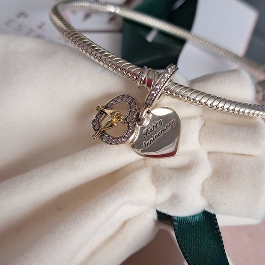 Charm Feliz Aniversario en Plata 925 – Amor que Perdura