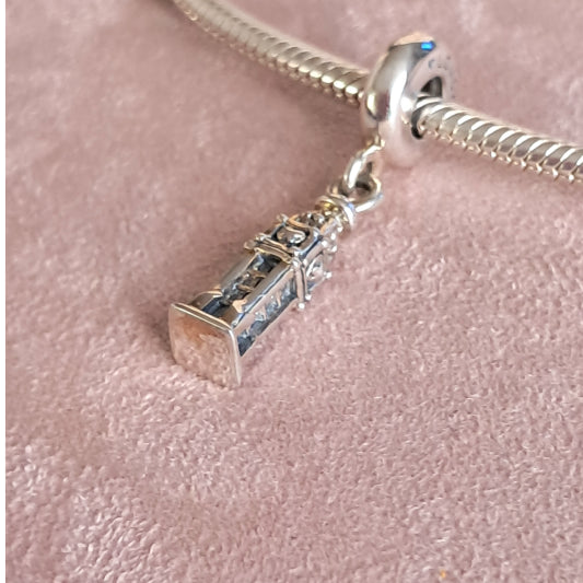 Charm Big Ben de Plata 925 – La Magia de Londres para Mujeres Elegantes