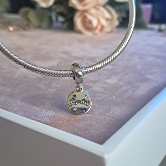 Charm Colgante Family Estrellas – Unión y Brillo