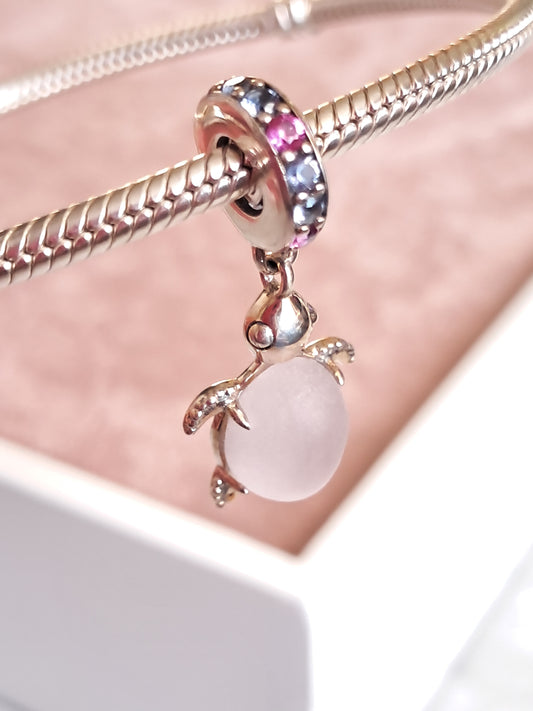 Charm Tortuga de Mar Rosada en Plata 925